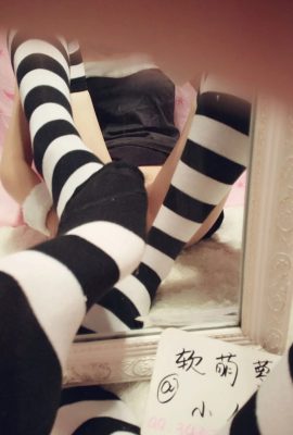 39 na larawan ng malambot at cute na loli fairy over-the-knee socks (39P)