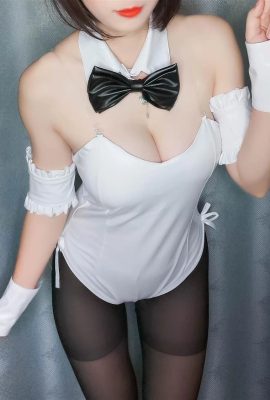 (Douyu anchor @w黑米粉w) Kato Megumi bunny girl (32P)