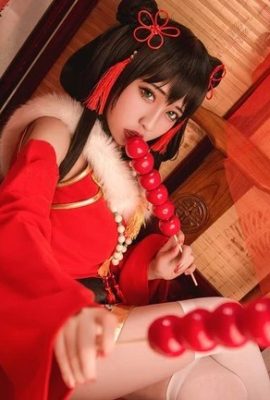 “Glory of the King” Sun Shangxiang Cosplay pictures (CN: Cat Tian Sheng Nana) (10P)