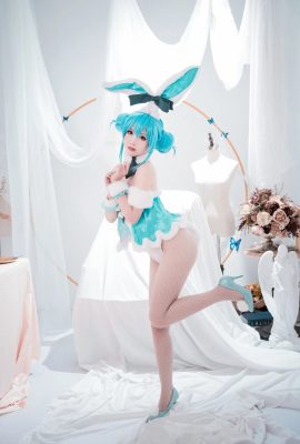 Pancake Fairy – Hatsune Bunny Girl