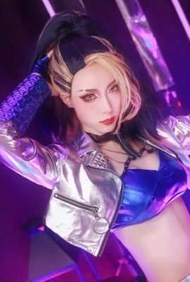 Ang League of Legends Akali K/DA @阿九 ay gumagala (9P)