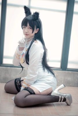 (Cosplay) Tuwang-tuwa si Aban ngayon Tuwang-tuwa si Aban ngayon—Atago (Azur Lane) (3 Mayo 2022)